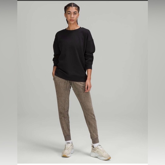 Lululemon Warm Down Jogger *7/8 Length Thread Dye Rover Black size 4 - Picture 1 of 11